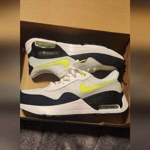 Nike Airmax men's size 7